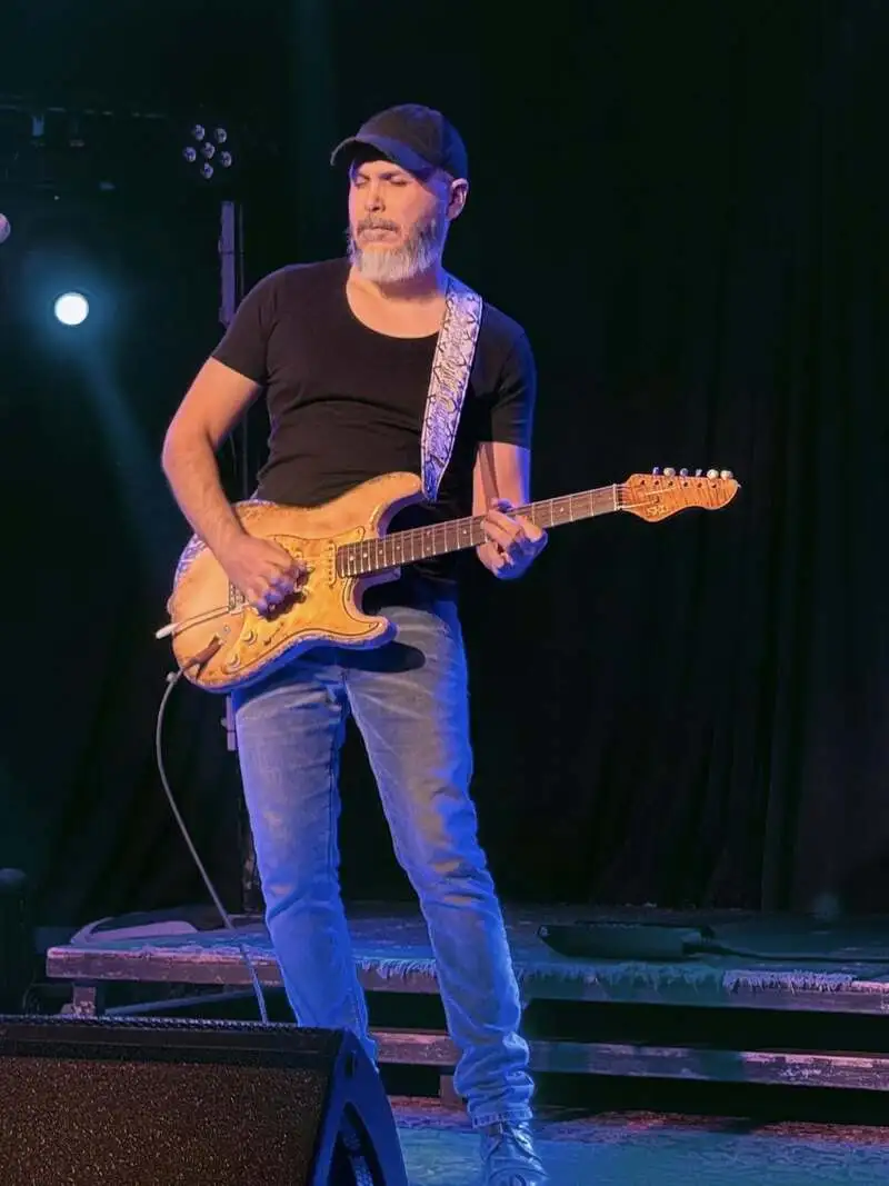 Kfir_Ochaion_2 - ECUJE Kfir Ochaion en live